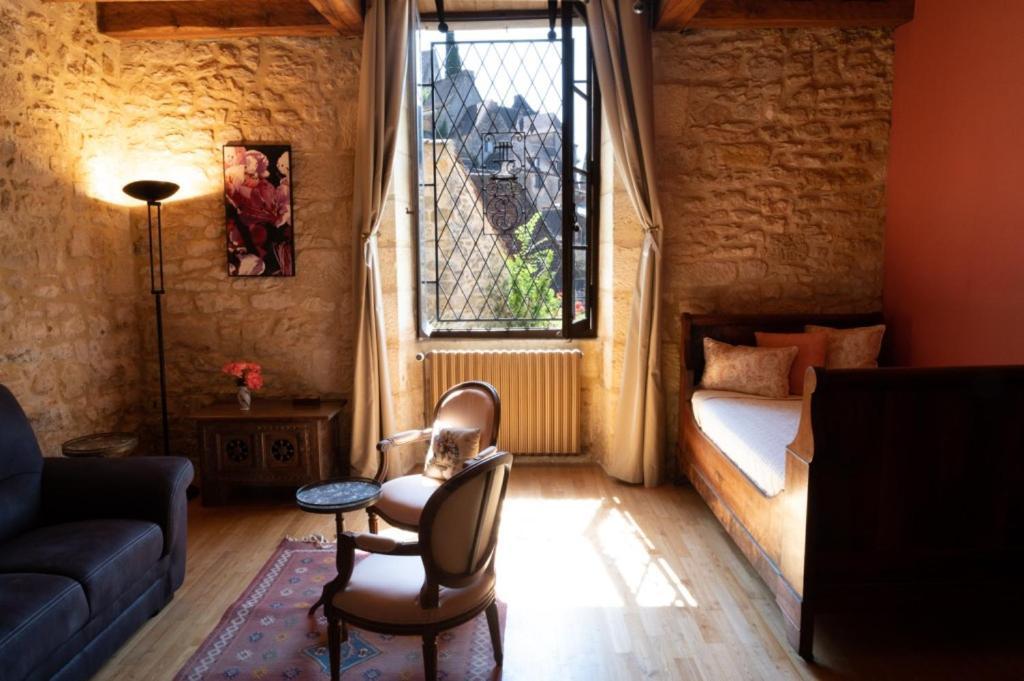 La Source, Beynac, Dordogne Hotel Bagian luar foto